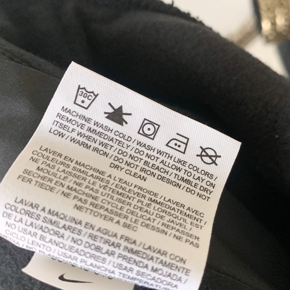 Nike Button Down Wide Leg Pants. - Picture 5 of 6